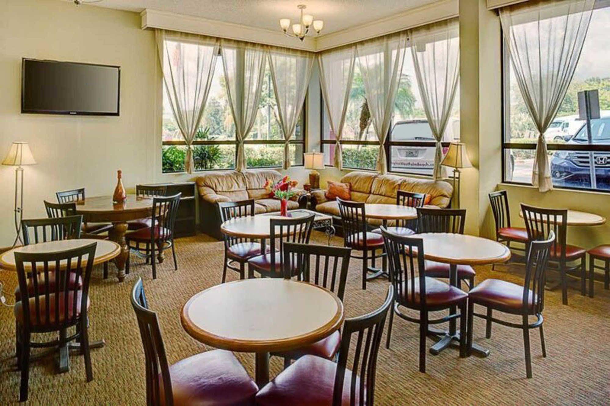 Quality Inn Palm Beach International Airport West Palm Beach Exterior photo